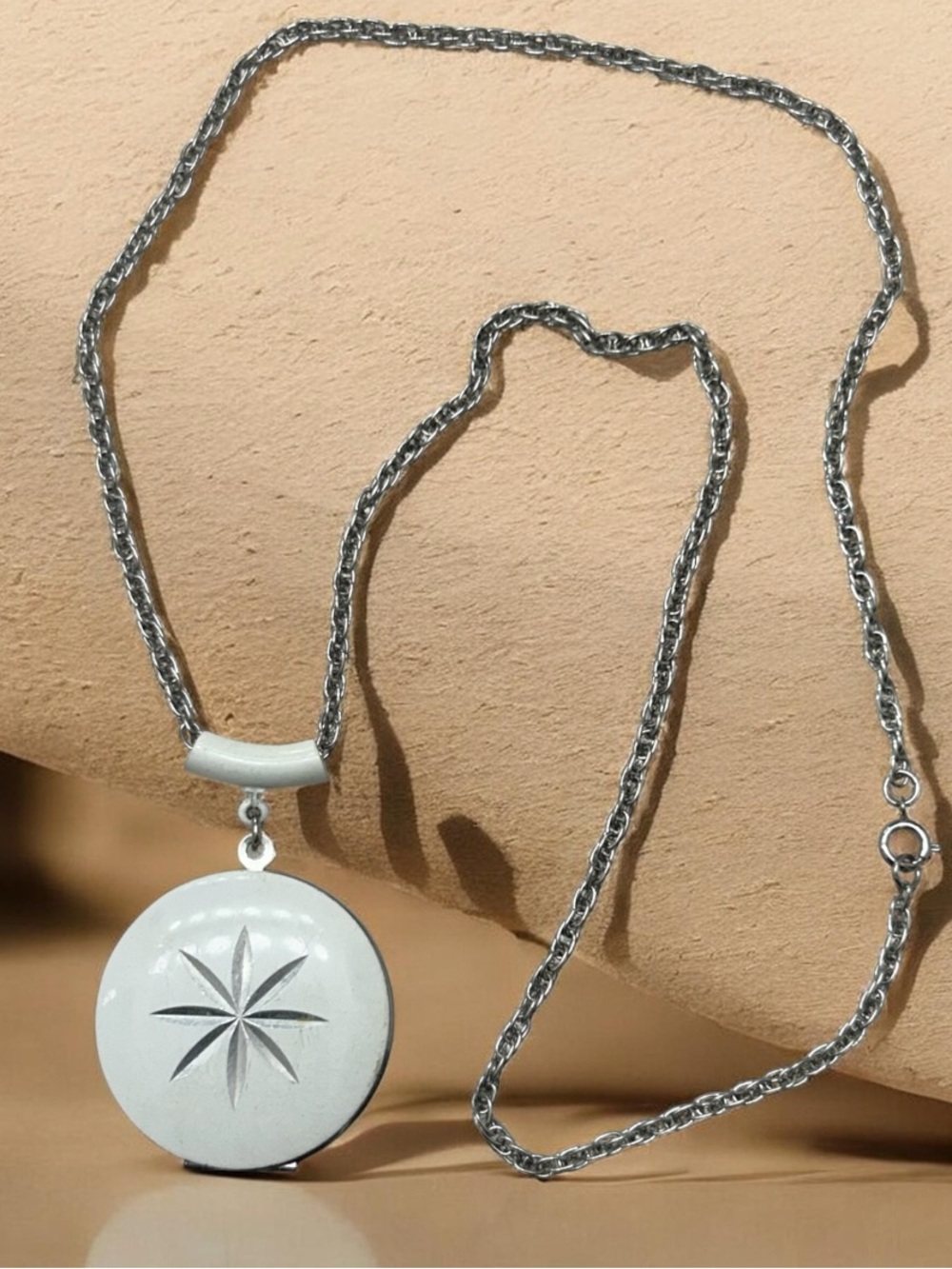 Vintage Starburst Enamel Locket Pendant Necklace